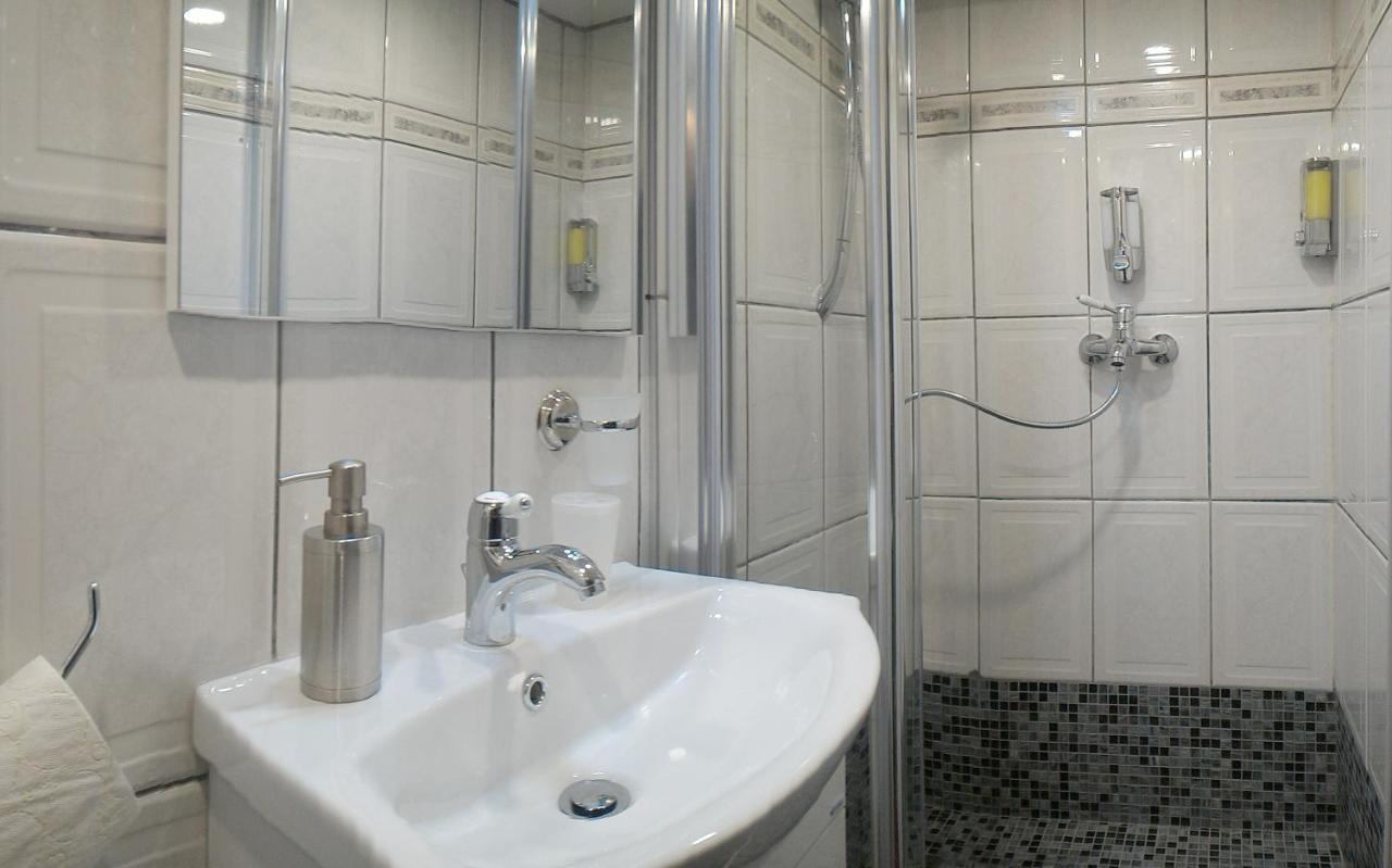 Republicii Rustic Apartament In Brasov City Center Braşov Exterior foto